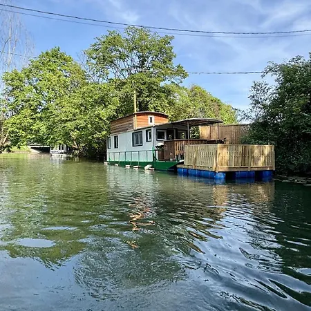 Botel Bateau Avec Jacuzzi Aux Portes De